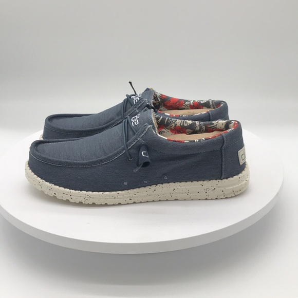 Hey Dude Mens  Casual Shoes size 9 US main image 4